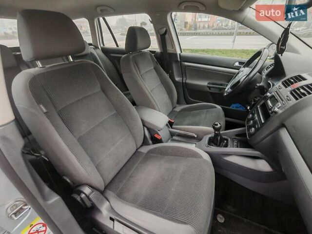 Серый Фольксваген Гольф, объемом двигателя 1.4 л и пробегом 245 тыс. км за 6200 $, фото 20 на Automoto.ua