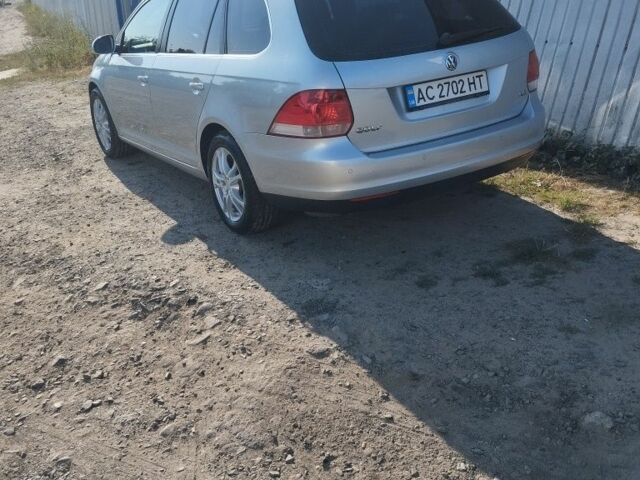 Серый Фольксваген Гольф, объемом двигателя 1.4 л и пробегом 232 тыс. км за 5600 $, фото 1 на Automoto.ua