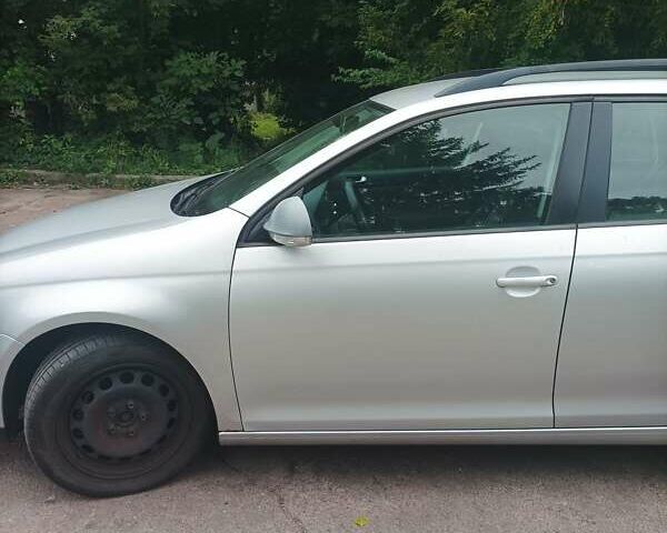 Серый Фольксваген Гольф, объемом двигателя 1.4 л и пробегом 175 тыс. км за 5300 $, фото 58 на Automoto.ua