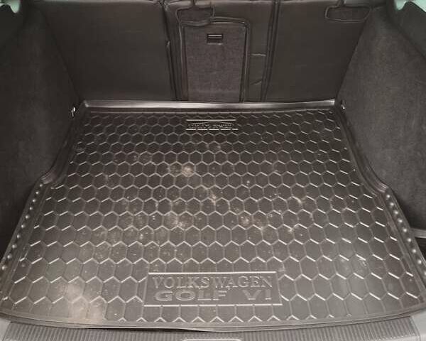 Сірий Фольксваген Гольф, об'ємом двигуна 1.39 л та пробігом 218 тис. км за 6000 $, фото 12 на Automoto.ua