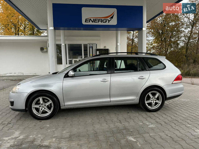 Фольксваген Гольф 2009 у Сокинянах на Automoto.ua Сірий Фольксваген Гольф, об'ємом двигуна 1.6 л та пробігом 268 тис. км за 4999 $, фото 1 на Automoto.ua