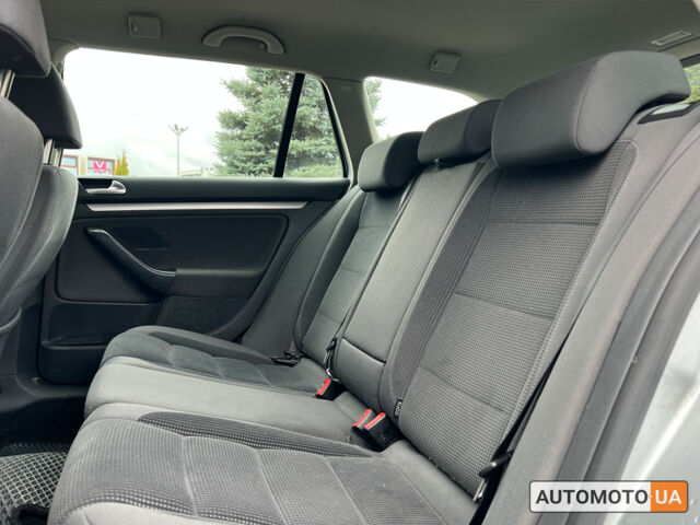 Сірий Фольксваген Гольф, об'ємом двигуна 1.4 л та пробігом 163 тис. км за 7500 $, фото 11 на Automoto.ua