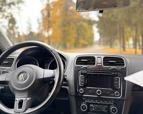 Сірий Фольксваген Гольф, об'ємом двигуна 1.39 л та пробігом 173 тис. км за 7800 $, фото 25 на Automoto.ua