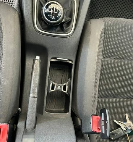 Серый Фольксваген Гольф, объемом двигателя 1.6 л и пробегом 210 тыс. км за 6666 $, фото 30 на Automoto.ua