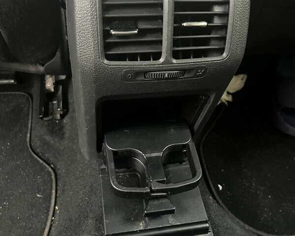 Серый Фольксваген Гольф, объемом двигателя 1.39 л и пробегом 250 тыс. км за 5912 $, фото 29 на Automoto.ua