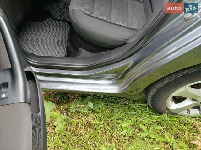 Серый Фольксваген Гольф, объемом двигателя 1.6 л и пробегом 260 тыс. км за 7400 $, фото 22 на Automoto.ua