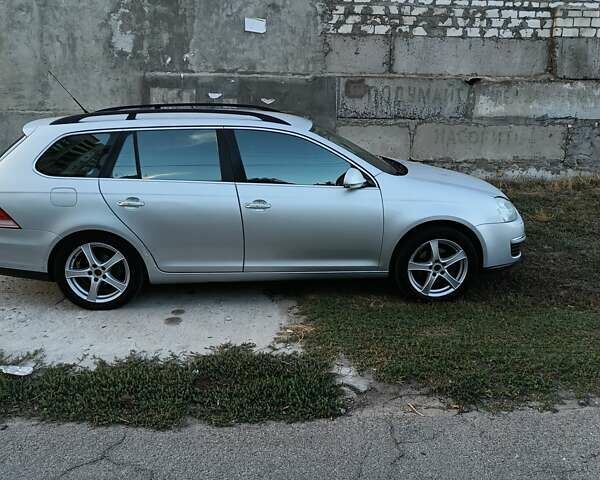 Серый Фольксваген Гольф, объемом двигателя 1.39 л и пробегом 235 тыс. км за 5500 $, фото 13 на Automoto.ua