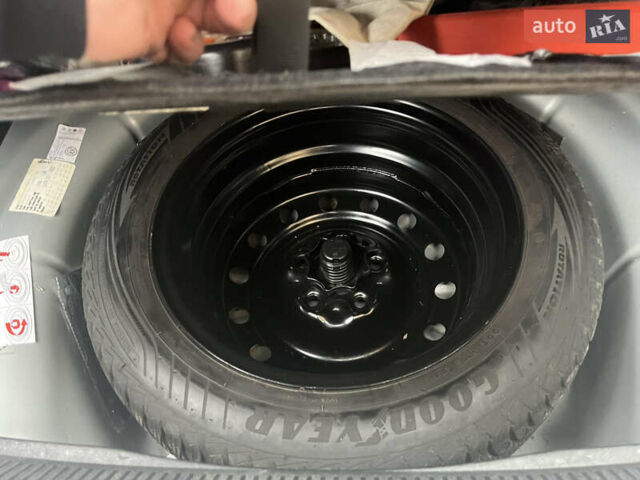 Серый Фольксваген Гольф, объемом двигателя 1.39 л и пробегом 250 тыс. км за 5912 $, фото 26 на Automoto.ua