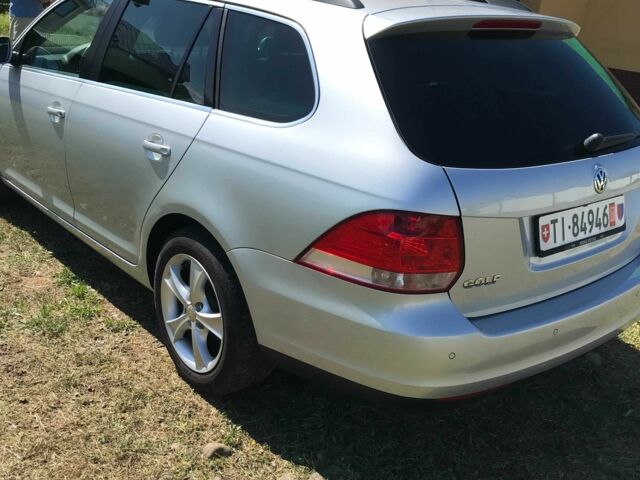 Серый Фольксваген Гольф, объемом двигателя 1.4 л и пробегом 131 тыс. км за 8800 $, фото 3 на Automoto.ua