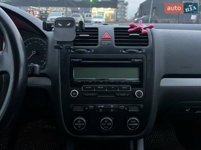 Серый Фольксваген Гольф, объемом двигателя 1.4 л и пробегом 161 тыс. км за 6900 $, фото 10 на Automoto.ua