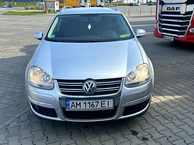 Серый Фольксваген Гольф, объемом двигателя 1.9 л и пробегом 276 тыс. км за 5600 $, фото 5 на Automoto.ua