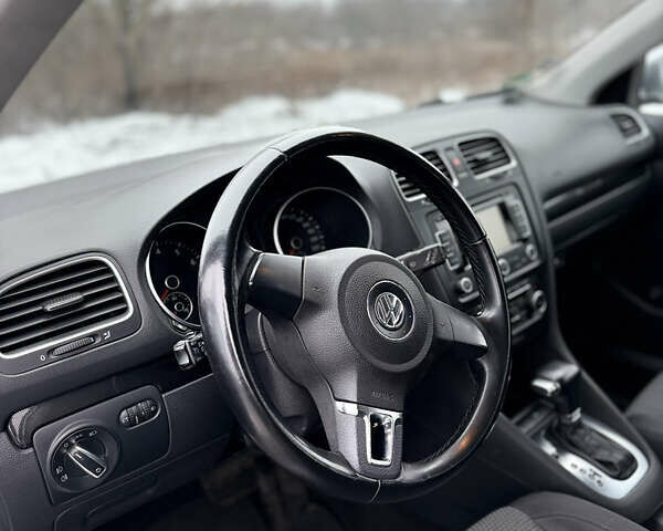 Серый Фольксваген Гольф, объемом двигателя 1.39 л и пробегом 173 тыс. км за 7700 $, фото 11 на Automoto.ua