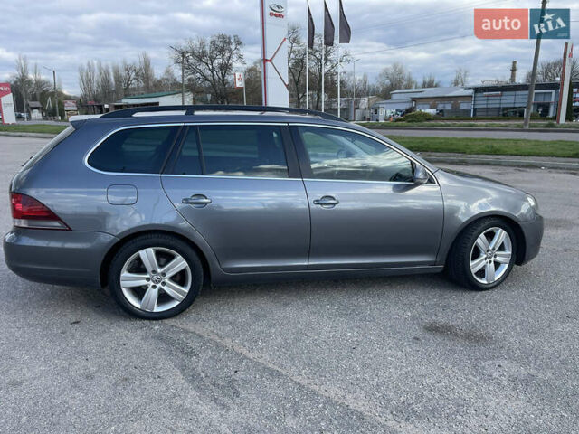 Серый Фольксваген Гольф, объемом двигателя 1.6 л и пробегом 342 тыс. км за 7200 $, фото 5 на Automoto.ua