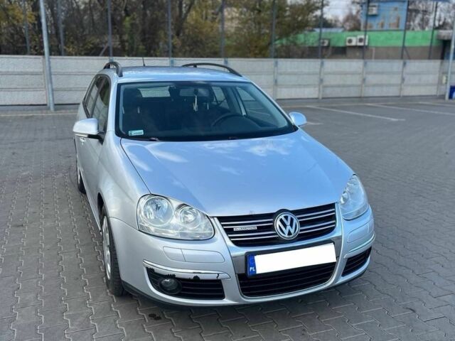 Серый Фольксваген Гольф, объемом двигателя 1.9 л и пробегом 400 тыс. км за 2700 $, фото 1 на Automoto.ua