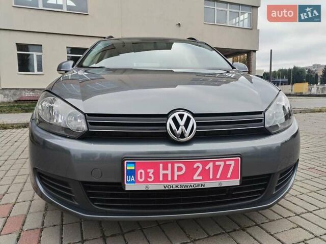 Серый Фольксваген Гольф, объемом двигателя 1.6 л и пробегом 253 тыс. км за 7700 $, фото 1 на Automoto.ua