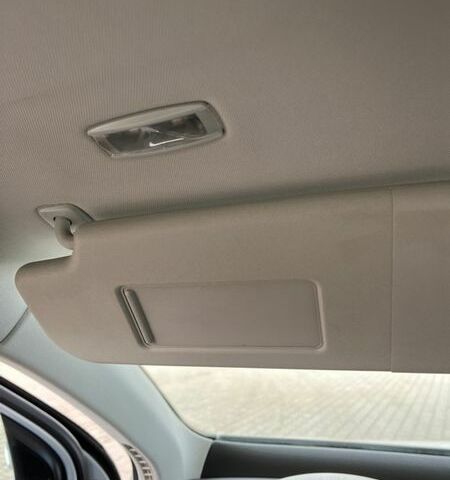 Серый Фольксваген Гольф, объемом двигателя 1.6 л и пробегом 210 тыс. км за 6666 $, фото 102 на Automoto.ua