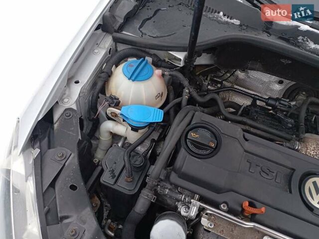 Серый Фольксваген Гольф, объемом двигателя 1.4 л и пробегом 220 тыс. км за 6250 $, фото 26 на Automoto.ua