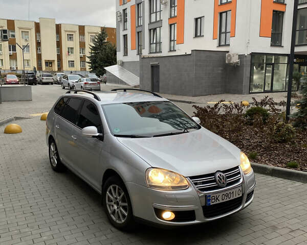 Серый Фольксваген Гольф, объемом двигателя 1.9 л и пробегом 260 тыс. км за 5300 $, фото 1 на Automoto.ua