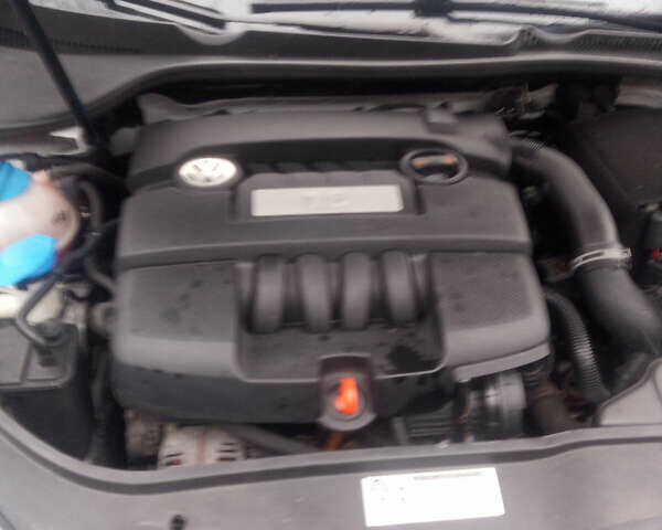 Серый Фольксваген Гольф, объемом двигателя 1.6 л и пробегом 260 тыс. км за 5999 $, фото 8 на Automoto.ua