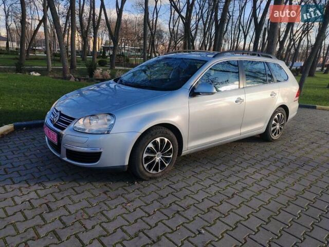 Серый Фольксваген Гольф, объемом двигателя 1.4 л и пробегом 245 тыс. км за 6000 $, фото 1 на Automoto.ua