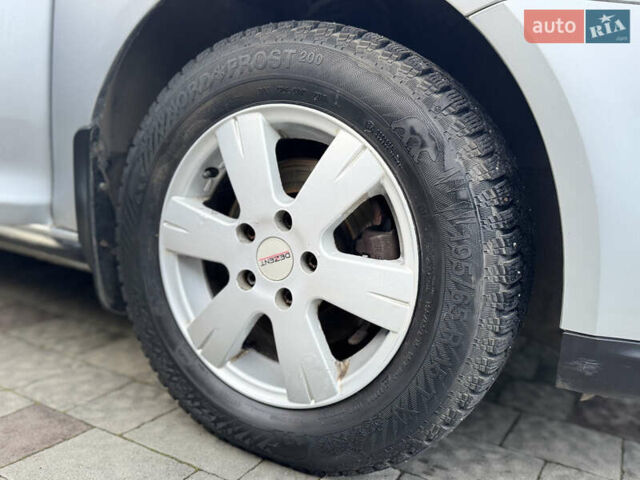 Серый Фольксваген Гольф, объемом двигателя 1.6 л и пробегом 225 тыс. км за 6450 $, фото 48 на Automoto.ua