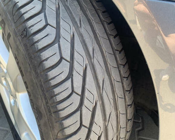 Серый Фольксваген Гольф, объемом двигателя 1.6 л и пробегом 320 тыс. км за 7350 $, фото 8 на Automoto.ua