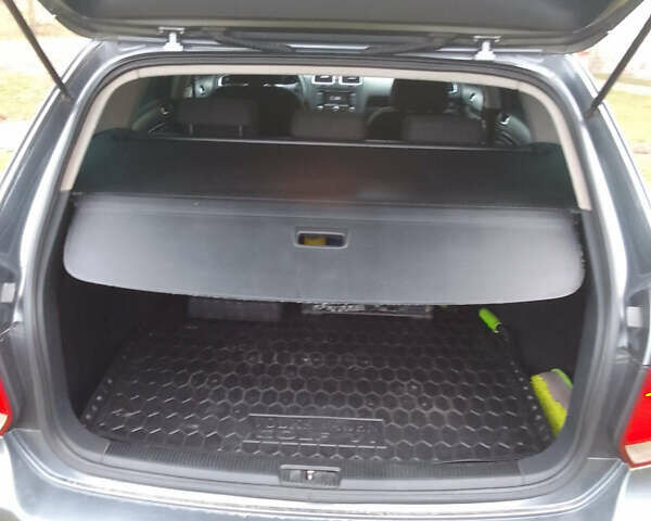 Сірий Фольксваген Гольф, об'ємом двигуна 1.6 л та пробігом 300 тис. км за 6600 $, фото 2 на Automoto.ua