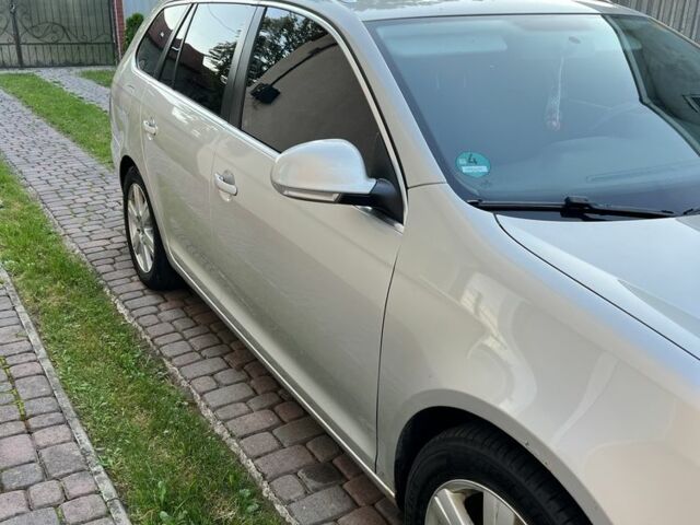 Серый Фольксваген Гольф, объемом двигателя 1.4 л и пробегом 277 тыс. км за 7300 $, фото 2 на Automoto.ua