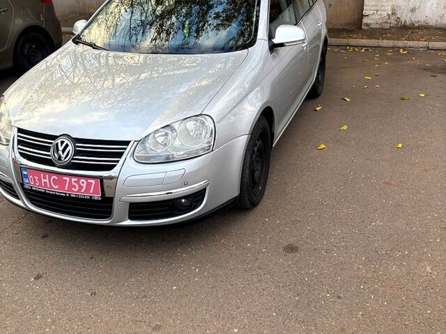Серый Фольксваген Гольф, объемом двигателя 1.4 л и пробегом 184 тыс. км за 6200 $, фото 1 на Automoto.ua