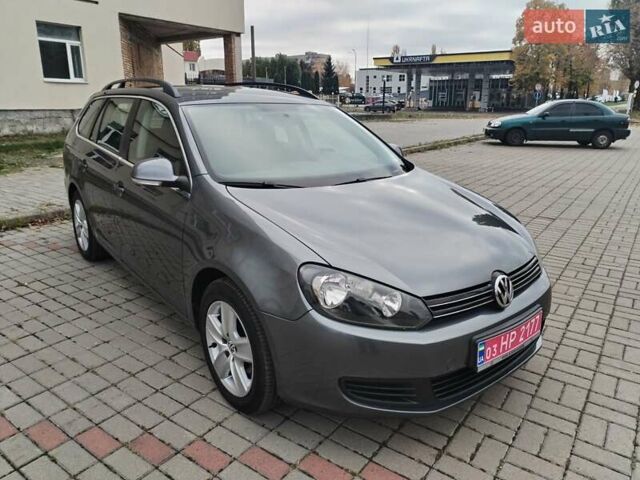 Серый Фольксваген Гольф, объемом двигателя 1.6 л и пробегом 253 тыс. км за 7700 $, фото 3 на Automoto.ua