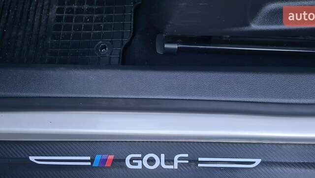 Серый Фольксваген Гольф, объемом двигателя 1.39 л и пробегом 114 тыс. км за 5950 $, фото 11 на Automoto.ua