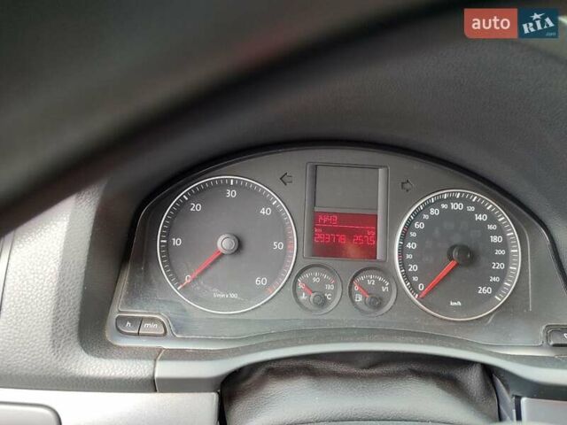 Сірий Фольксваген Гольф, об'ємом двигуна 1.9 л та пробігом 293 тис. км за 5700 $, фото 3 на Automoto.ua