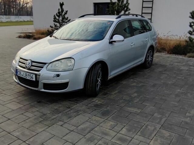 Серый Фольксваген Гольф, объемом двигателя 2 л и пробегом 300 тыс. км за 3000 $, фото 1 на Automoto.ua