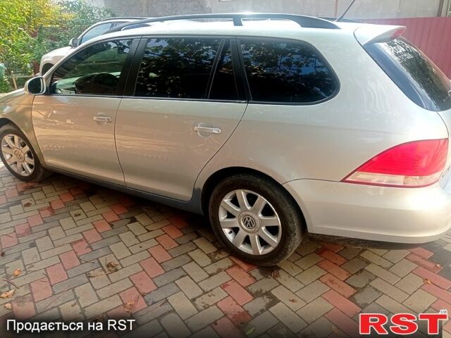 Серый Фольксваген Гольф, объемом двигателя 1.4 л и пробегом 233 тыс. км за 4800 $, фото 1 на Automoto.ua