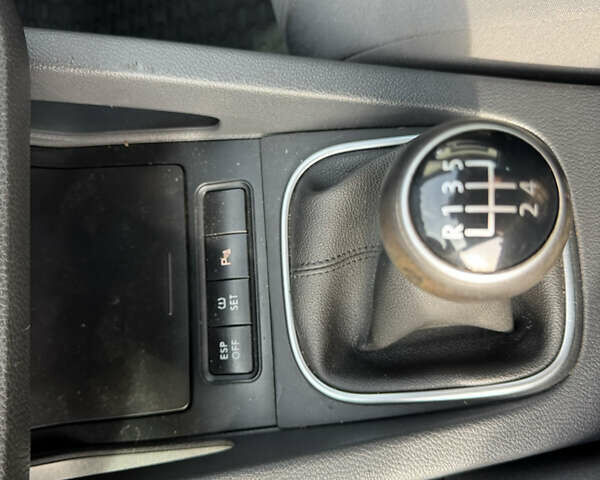 Сірий Фольксваген Гольф, об'ємом двигуна 1.9 л та пробігом 278 тис. км за 6900 $, фото 18 на Automoto.ua