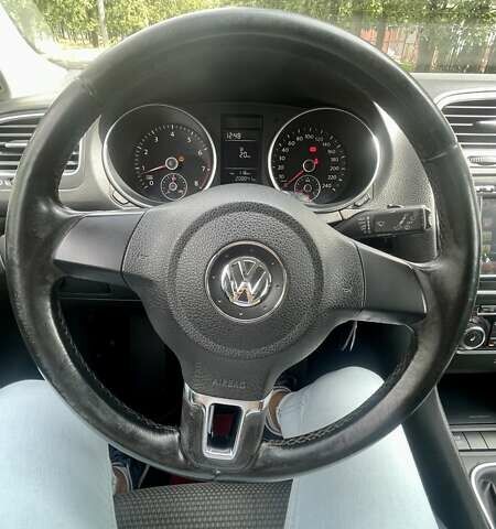 Серый Фольксваген Гольф, объемом двигателя 1.39 л и пробегом 209 тыс. км за 7300 $, фото 4 на Automoto.ua