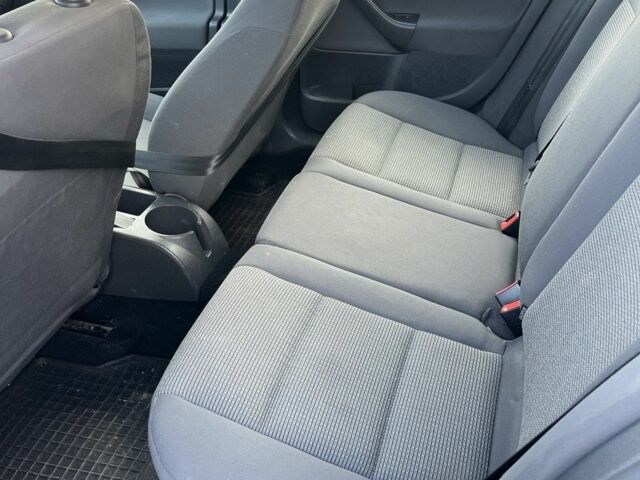 Серый Фольксваген Гольф, объемом двигателя 1.9 л и пробегом 400 тыс. км за 2700 $, фото 9 на Automoto.ua