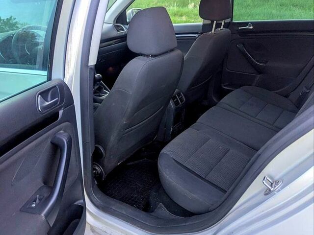 Серый Фольксваген Гольф, объемом двигателя 1.4 л и пробегом 227 тыс. км за 5899 $, фото 6 на Automoto.ua