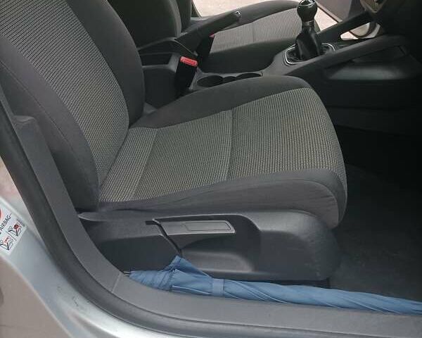 Серый Фольксваген Гольф, объемом двигателя 1.4 л и пробегом 175 тыс. км за 5300 $, фото 45 на Automoto.ua