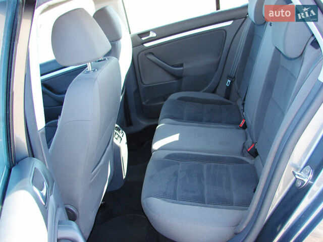 Сірий Фольксваген Гольф, об'ємом двигуна 1.4 л та пробігом 192 тис. км за 6200 $, фото 17 на Automoto.ua