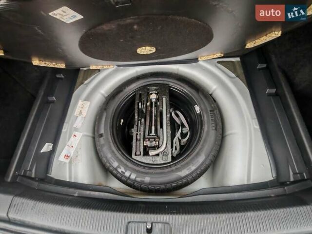 Серый Фольксваген Гольф, объемом двигателя 1.4 л и пробегом 245 тыс. км за 6200 $, фото 26 на Automoto.ua