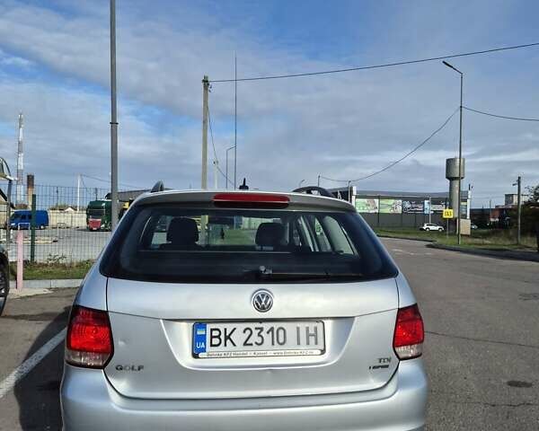 Серый Фольксваген Гольф, объемом двигателя 1.6 л и пробегом 342 тыс. км за 7000 $, фото 2 на Automoto.ua