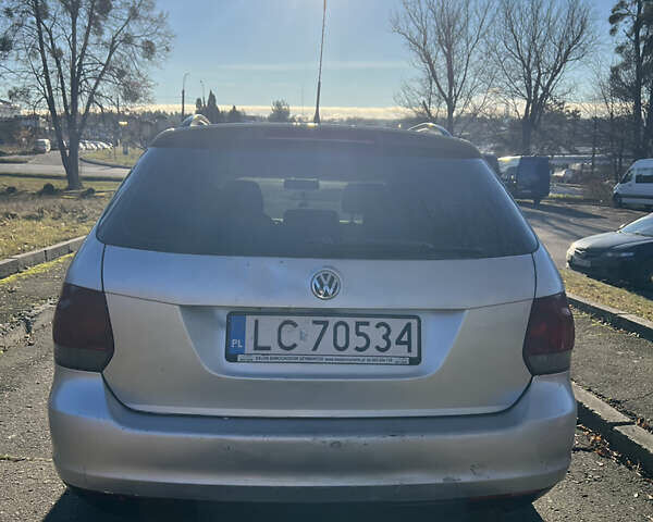 Серый Фольксваген Гольф, объемом двигателя 1.9 л и пробегом 350 тыс. км за 2200 $, фото 3 на Automoto.ua
