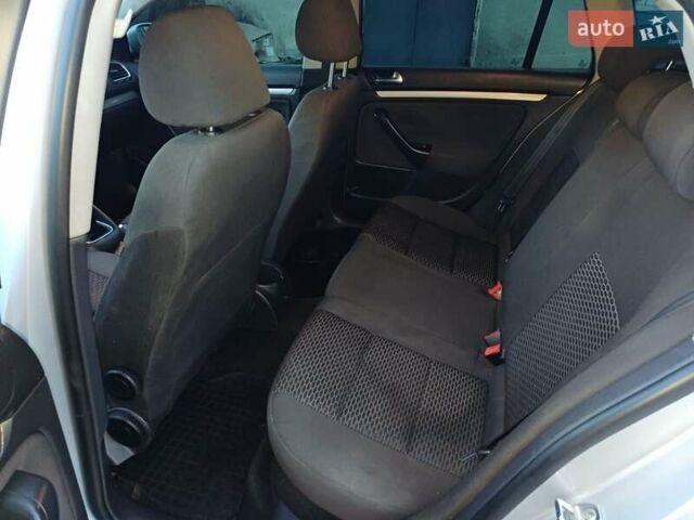 Сірий Фольксваген Гольф, об'ємом двигуна 1.6 л та пробігом 334 тис. км за 6000 $, фото 15 на Automoto.ua