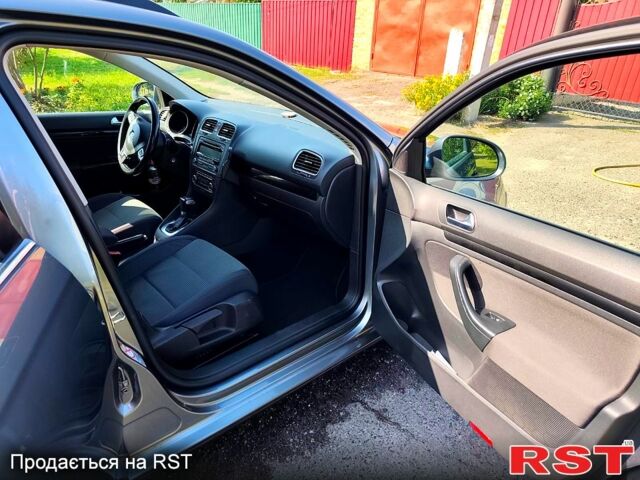 Серый Фольксваген Гольф, объемом двигателя 1.6 л и пробегом 263 тыс. км за 8300 $, фото 7 на Automoto.ua