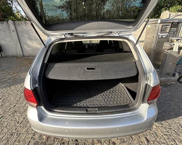 Серый Фольксваген Гольф, объемом двигателя 1.6 л и пробегом 290 тыс. км за 7300 $, фото 8 на Automoto.ua