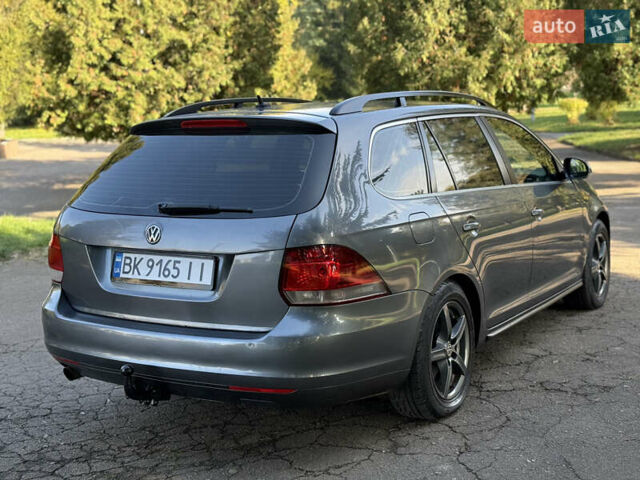 Фольксваген Гольф 2010 у Рівному на Automoto.ua Сірий Фольксваген Гольф, об'ємом двигуна 1.6 л та пробігом 299 тис. км за 6700 $, фото 18 на Automoto.ua