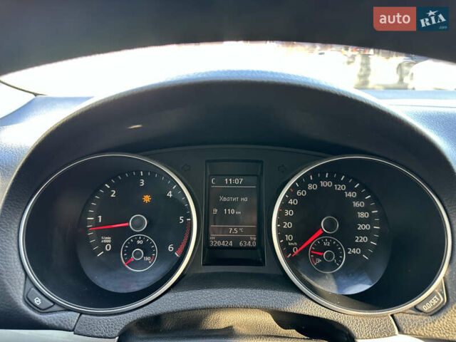 Серый Фольксваген Гольф, объемом двигателя 1.6 л и пробегом 320 тыс. км за 6399 $, фото 9 на Automoto.ua