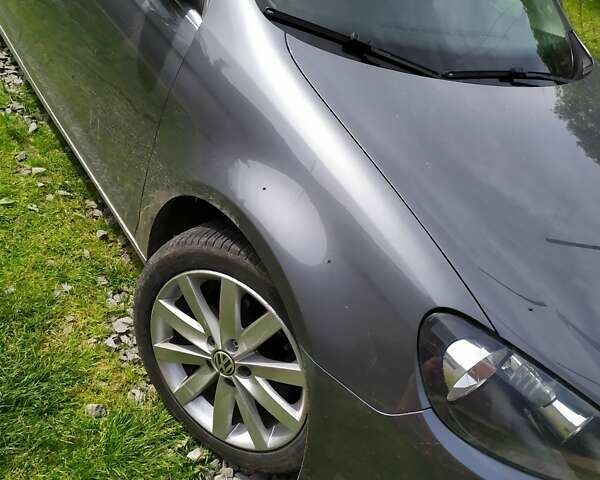 Серый Фольксваген Гольф, объемом двигателя 1.6 л и пробегом 204 тыс. км за 7500 $, фото 25 на Automoto.ua