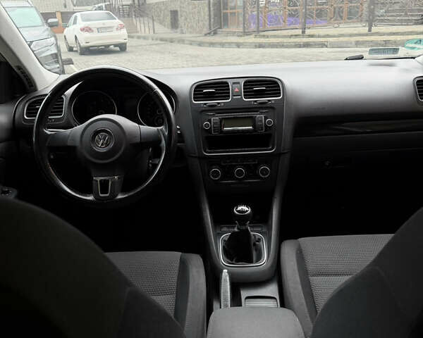 Сірий Фольксваген Гольф, об'ємом двигуна 1.39 л та пробігом 191 тис. км за 6600 $, фото 41 на Automoto.ua